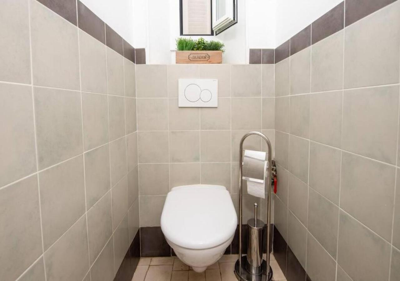 Appartement Holidays - Charmant, Authentique, 3 Chambres, Calme, Palais & Cannes