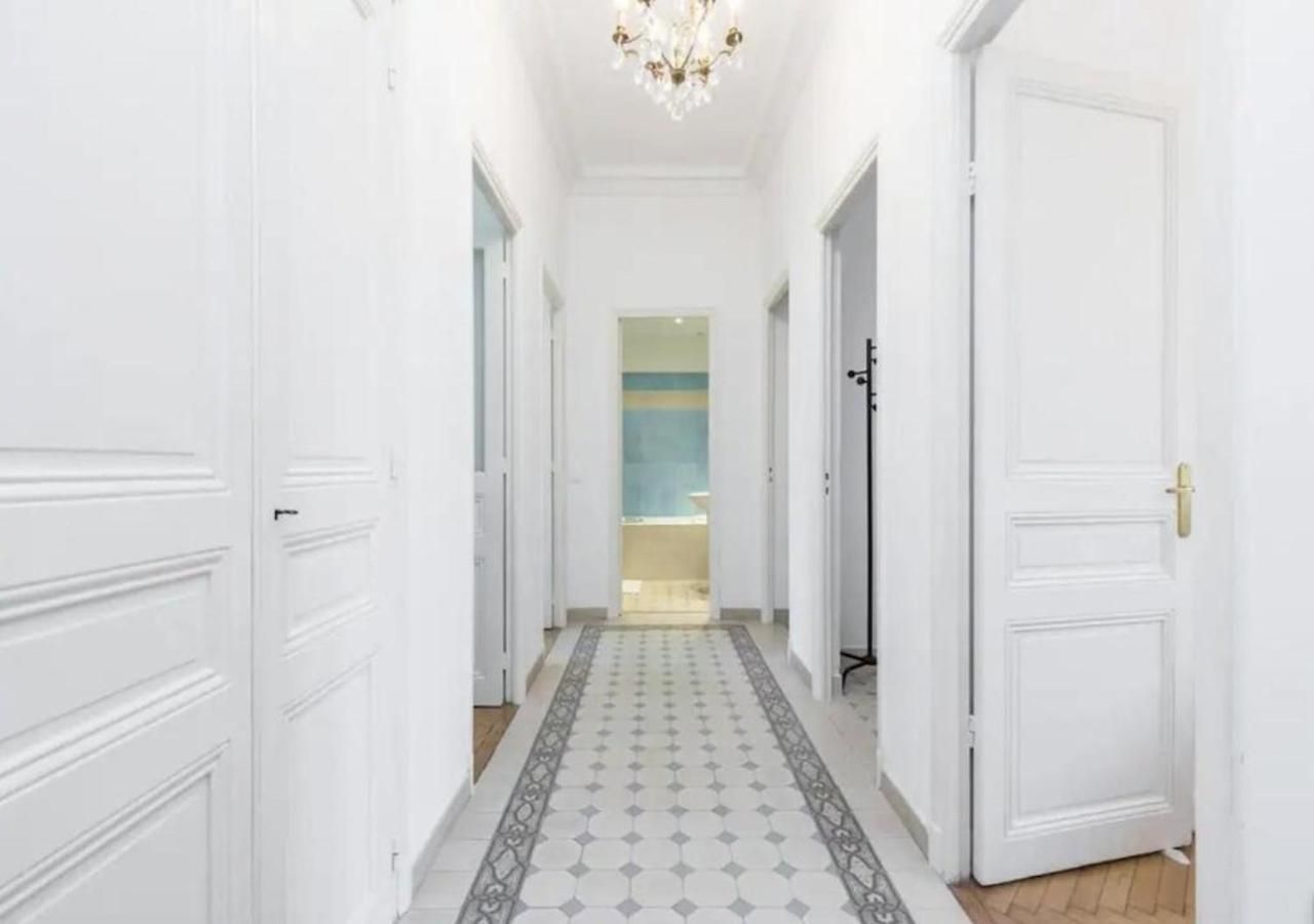 Appartement Holidays - Charmant, Authentique, 3 Chambres, Calme, Palais & Cannes
